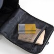画像9: デイバッグ リュックサック バックパック Ｄ－パック モバイルPAD ノートPC対応 マチ幅拡張 ブランド Spasso スパッソ 1-560 キャリーオン対応 トラベルリュック 旅行 通勤 通学 大容量 エンドー鞄 (9)