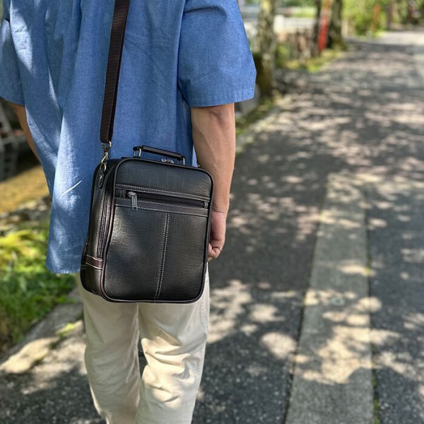 ショルダーバッグお散歩・お出掛け・冠婚葬祭に・・・