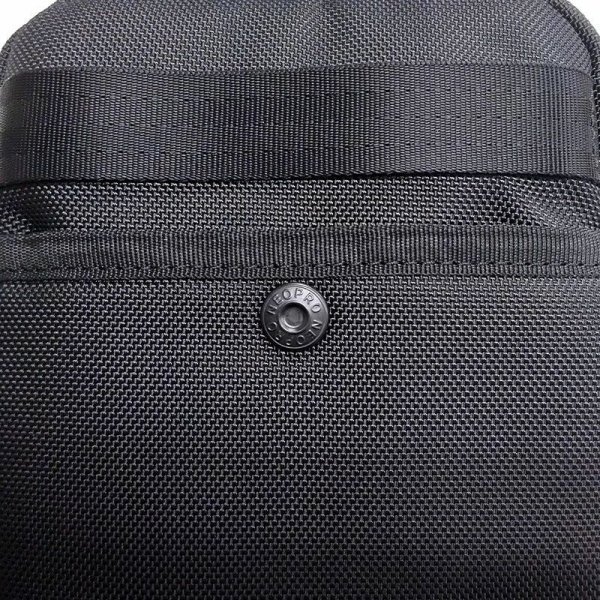 ショルダーバッグメンズレディースブランドNEOPROネオプロ2-111ループハンドルキーハーネスお出掛けお散歩縦型軽量エンドー鞄