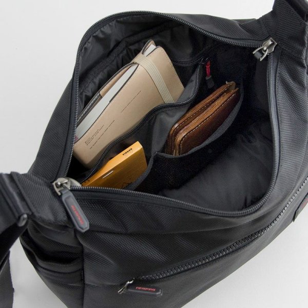 ショルダーバッグメンズトラベルショルダーブランドNEOPROネオプロ2-113ループテープキーハーネスボトルポケット旅行お出掛けお散歩船型軽量エンドー鞄