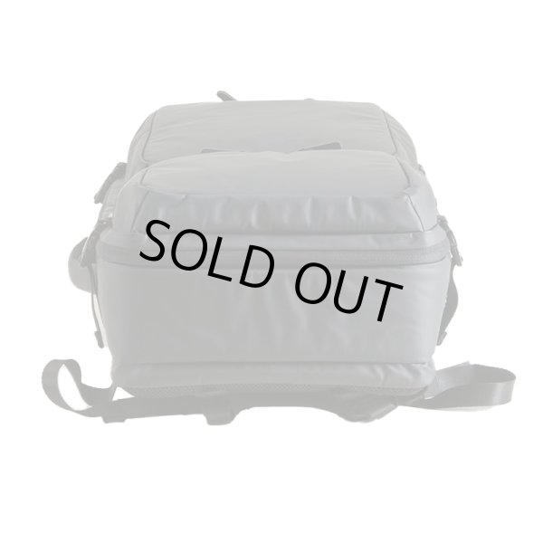 画像19: ビジネスリュック スクエアバックパック ブランド NEOPRO COMMUTE LIGHT 2-355 縦型 2Way 防滴 防汚 タブレット ノートPC 対応 ビジネスバッグ 軽量 通勤 通学 就活 エンドー鞄 (19)