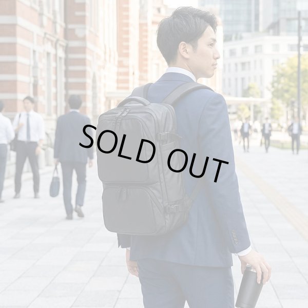 画像2: ビジネスリュック スクエアバックパック ブランド NEOPRO COMMUTE LIGHT 2-355 縦型 2Way 防滴 防汚 タブレット ノートPC 対応 ビジネスバッグ 軽量 通勤 通学 就活 エンドー鞄 (2)