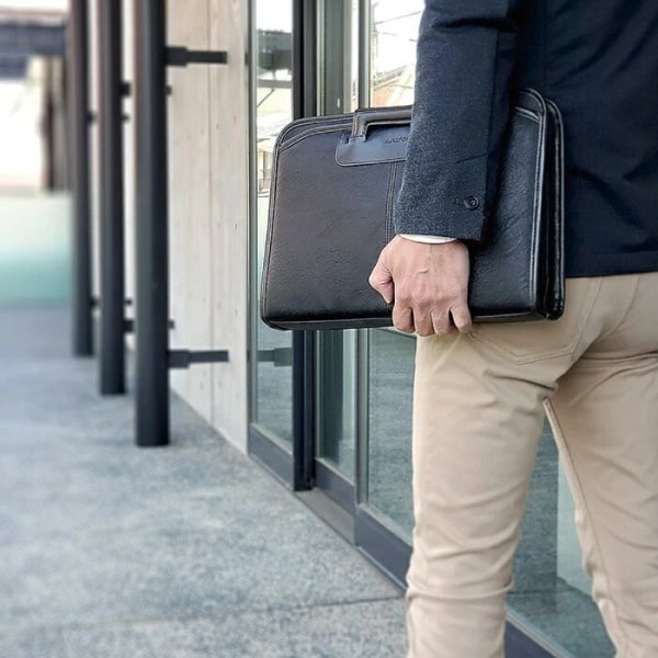 ビジネスバッグミニブリーフケースメンズ小さめセカンドポーチブランドBRELIOUSブレリアス#26690B5ファイル日本製豊岡ショルダーベルト使い易い大開き通勤通学お出掛け鞄倶楽部平野(株)