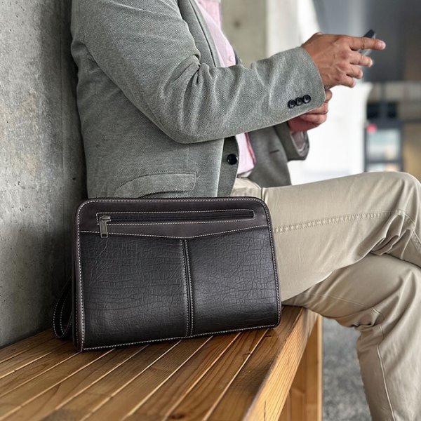 セカンドバッグメンズポーチクラッチバッグB5大き目ブランドCRADLERIVER25951大開き黒3方チャックストラップ付冠婚葬祭鞄倶楽部