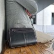 セカンドバッグメンズポーチクラッチバッグ小さめブランドCRADLERIVER25952大開き黒3方チャックストラップ付冠婚葬祭鞄倶楽部
