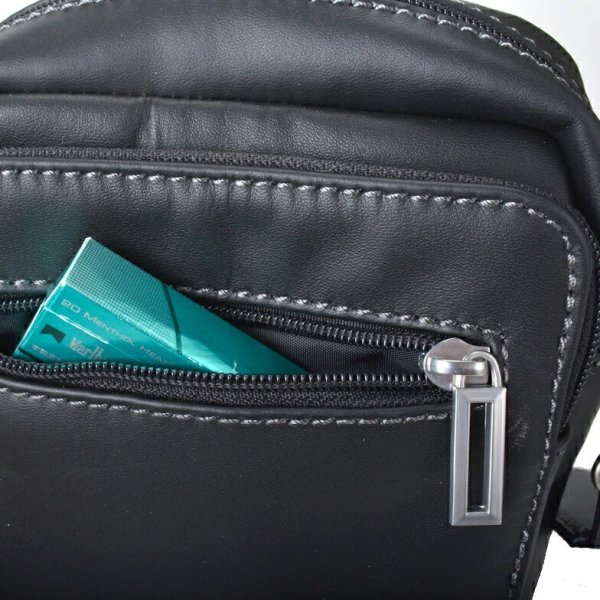 ショルダーバッグ牛革リアルレザー肩掛け斜め掛け小さめ縦型鞄メンズブランドSAXONサクソン5042サコッシュ本革クロお散歩冠婚葬祭旅行外出