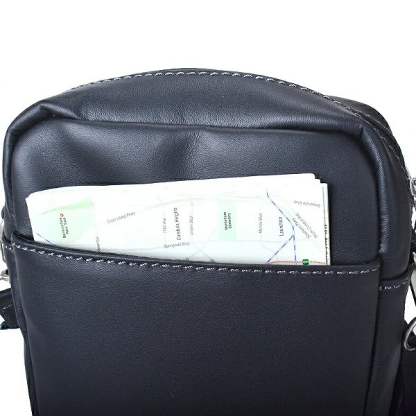 ショルダーバッグ牛革リアルレザー肩掛け斜め掛け小さめ縦型鞄メンズブランドSAXONサクソン5042サコッシュ本革クロお散歩冠婚葬祭旅行外出