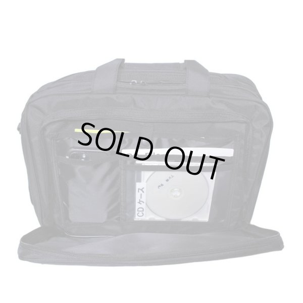 画像4: ビジネスバッグ リュック機能 メンズ レディース 大容量 B4ファイル対応 2層式 ブランド UNITED CLASSY ノートＰＣ対応 マチ拡張機能 ショルダーベルト 3Way 黒 横型 通勤 通学 出張 (4)