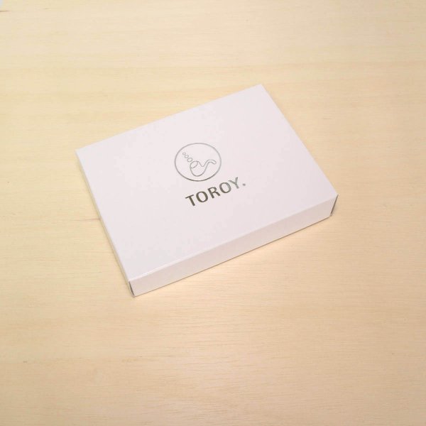 名刺入れレザーネームカードケースTOROYトロイNo:61T525牛革シンプル財布丈夫おしゃれ化粧箱入り就職ギフト贈り物プレゼントお祝い